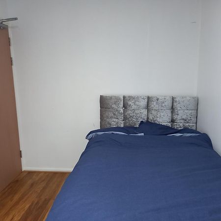 Double En-Suite Rooms Nevendon Bagian luar foto