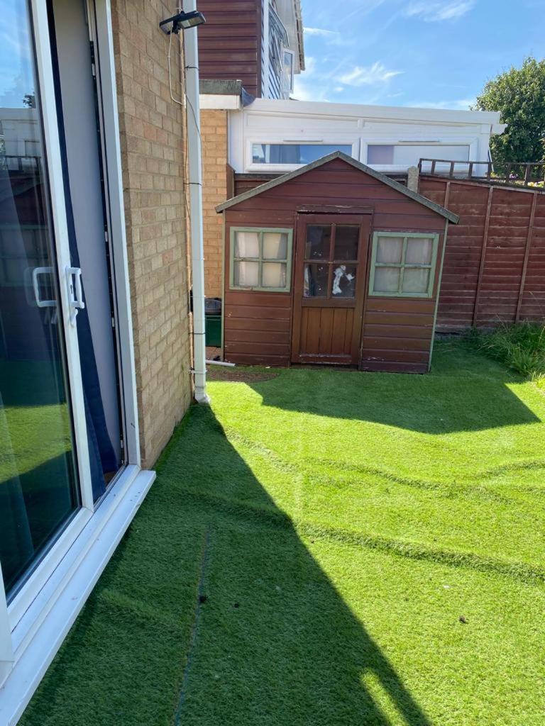 Double En-Suite Rooms Nevendon Bagian luar foto