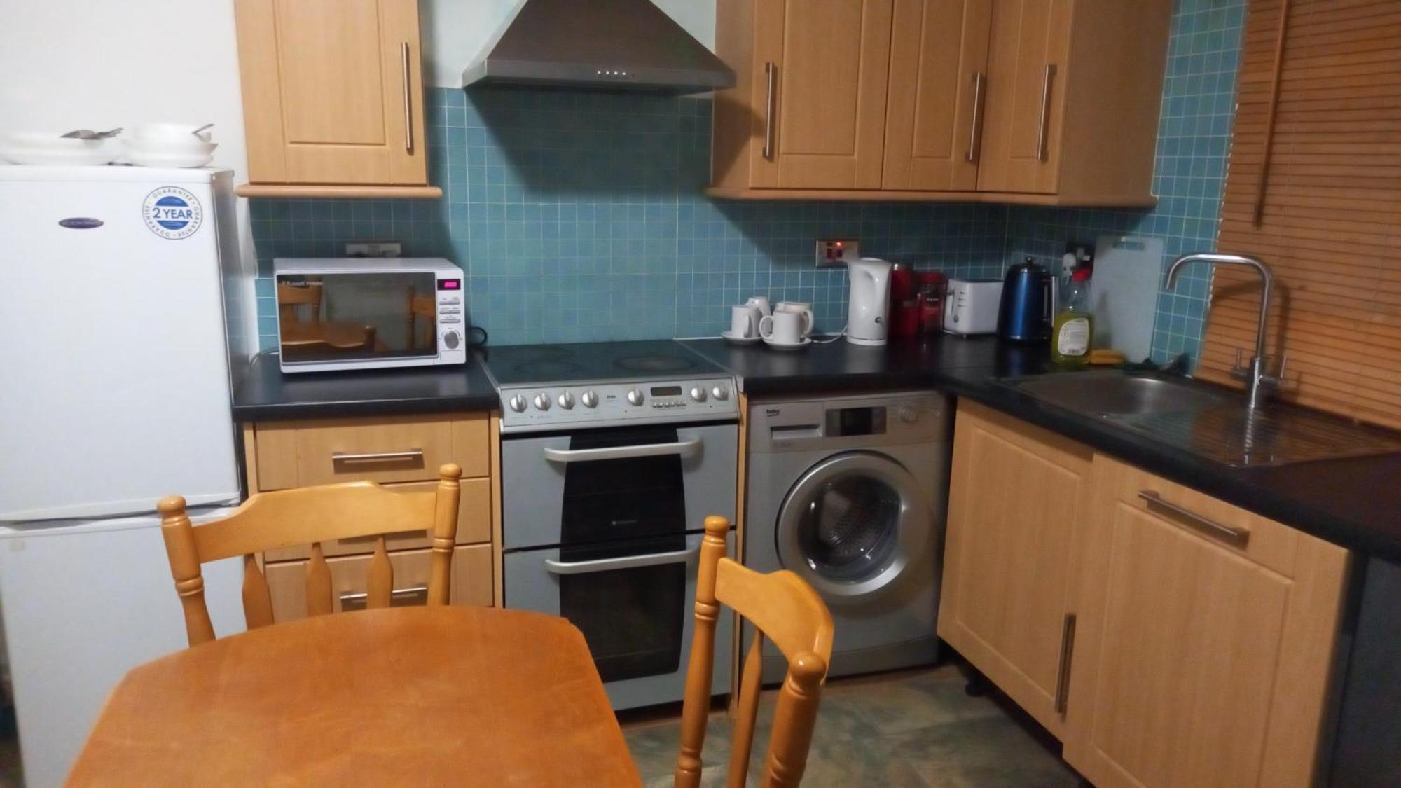 Double En-Suite Rooms Nevendon Bagian luar foto