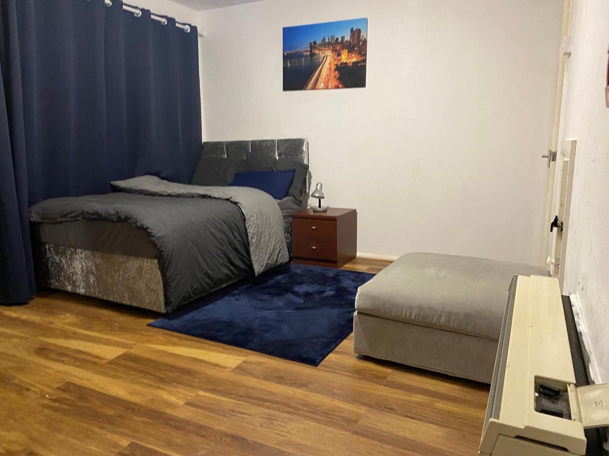 Double En-Suite Rooms Nevendon Bagian luar foto